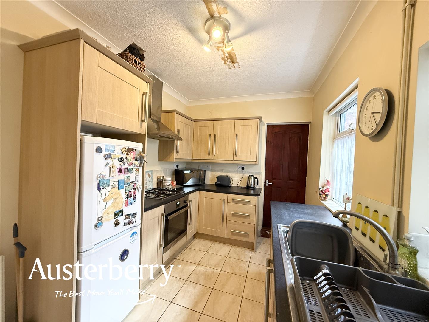 3 bed property in Wadham Street, Stoke-On-Trent